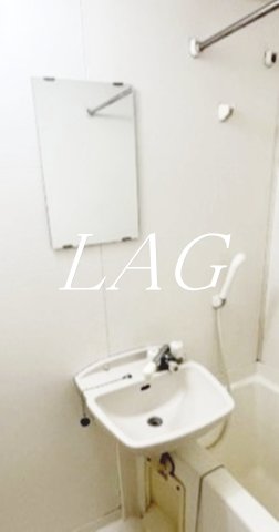 洗面設備　洗面台です。