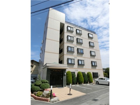 建物外観　JR中央本線石和温泉駅まで徒歩７分