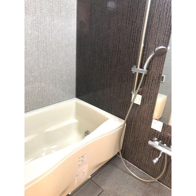 バス・シャワールーム　※他のお部屋の写真です。