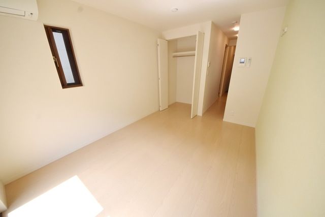 居室・リビング　★洋室６帖★