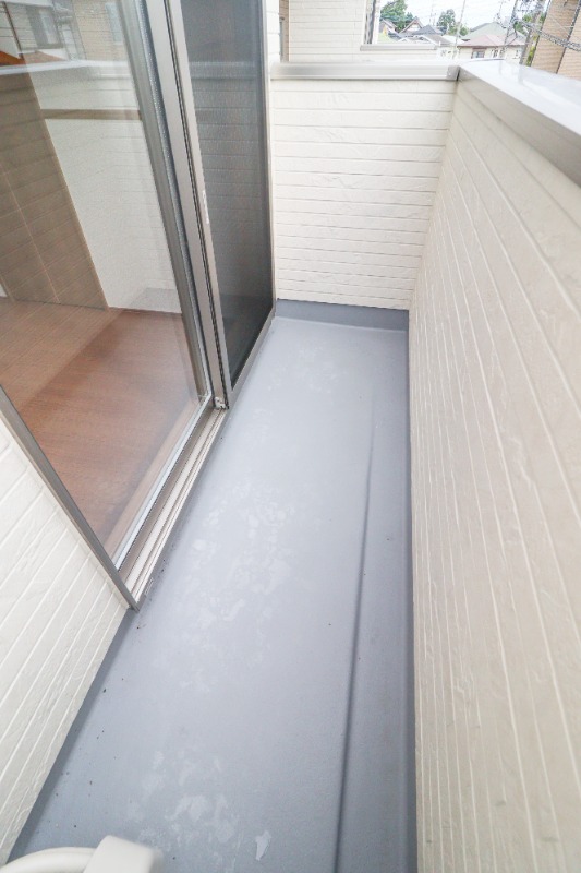 バルコニー　図面と現状に相違がある場合には現状を優先