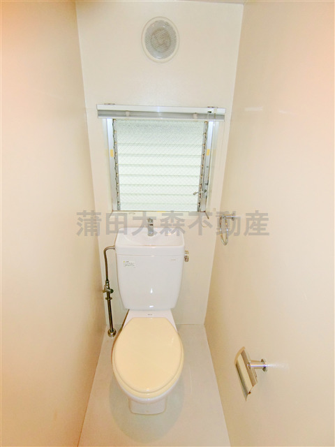 トイレ　トイレ　窓付き