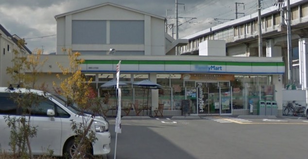 コンビニ　ファミリーマート 西宮上大市店（コンビニ）まで321m