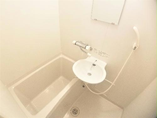 バス・シャワールーム　設備・仕様は号室により異なる為、現況を優先致します。