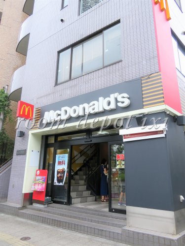 飲食店　マクドナルド 西巣鴨駅前店（飲食店）まで525m