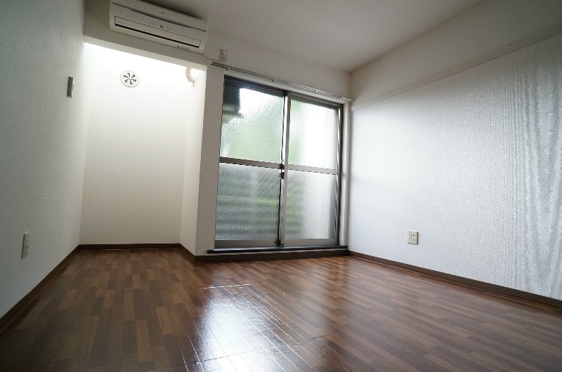 居室・リビング　別号室イメージ