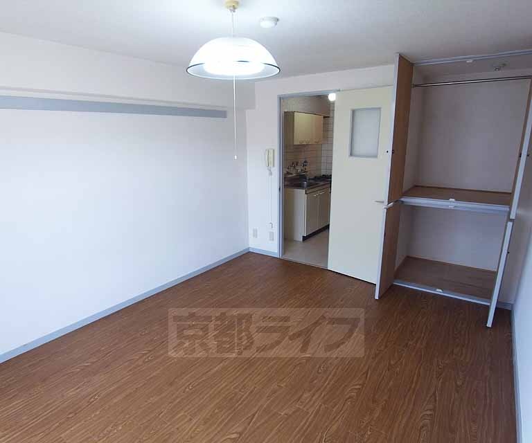 居室・リビング　柱の出っ張りなど少ないお部屋です