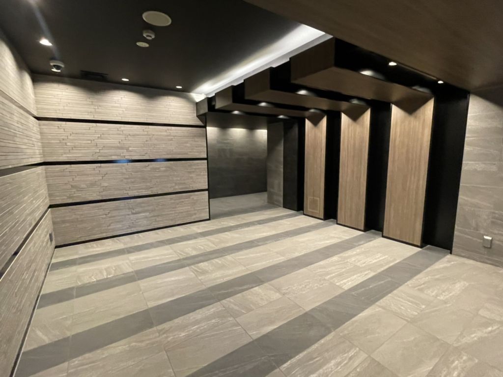 エントランス　エントランス