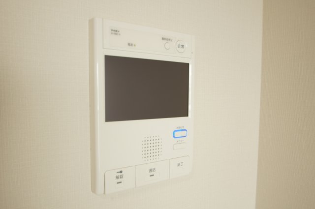 セキュリティ　来訪者が確認できる女性に安心の「TVモニターホン」