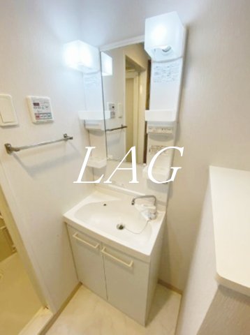 洗面設備　洗面台です。