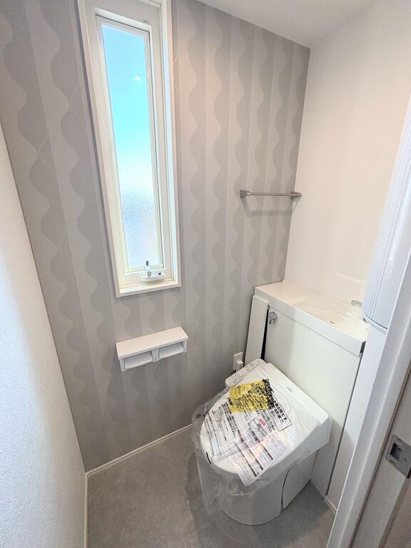 トイレ　※工事中のため一部未完成箇所がございます。