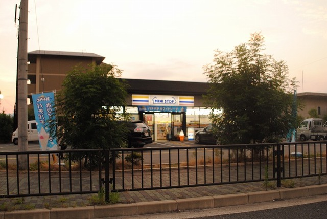 コンビニ　ミニストップ白川通上高野店（コンビニ）まで450m
