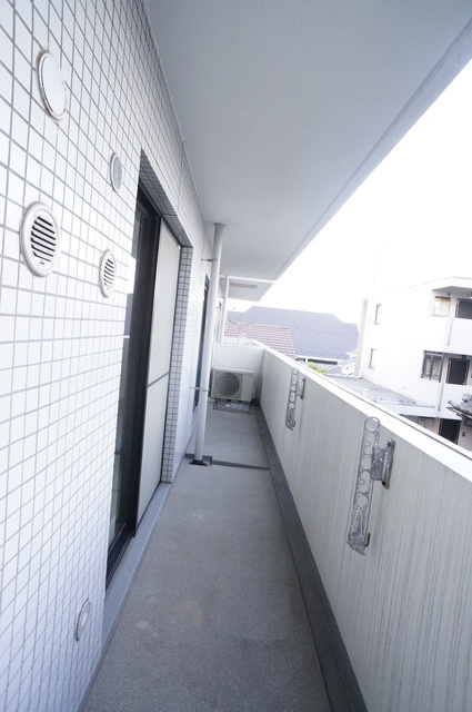 バルコニー　参考写真（同建物別部屋のものです）