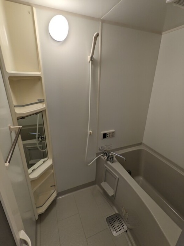 バス・シャワールーム　図面と現状に相違がある場合には現状を優先