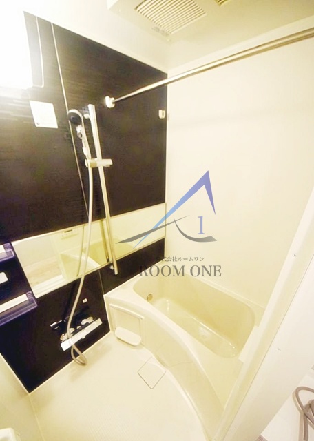 バス・シャワールーム　お風呂です。