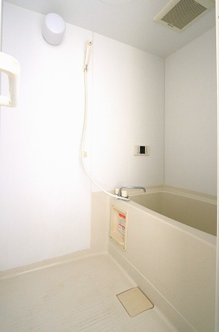 バス・シャワールーム　一日の疲れを癒しましょう