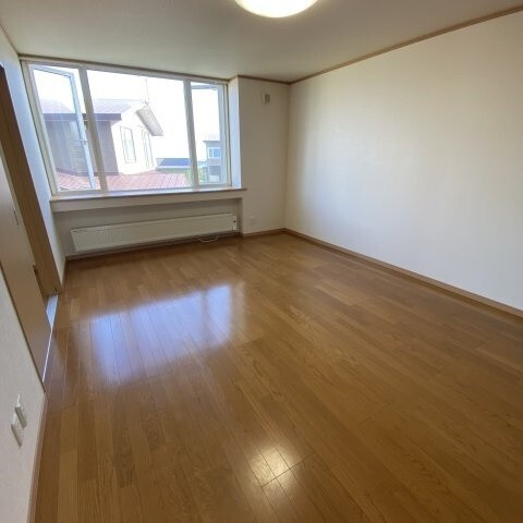 居室・リビング　写真が現状と違う場合、現状が優先となります。（写真は違う号室