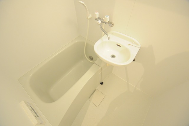 バス・シャワールーム　※別室参考写真