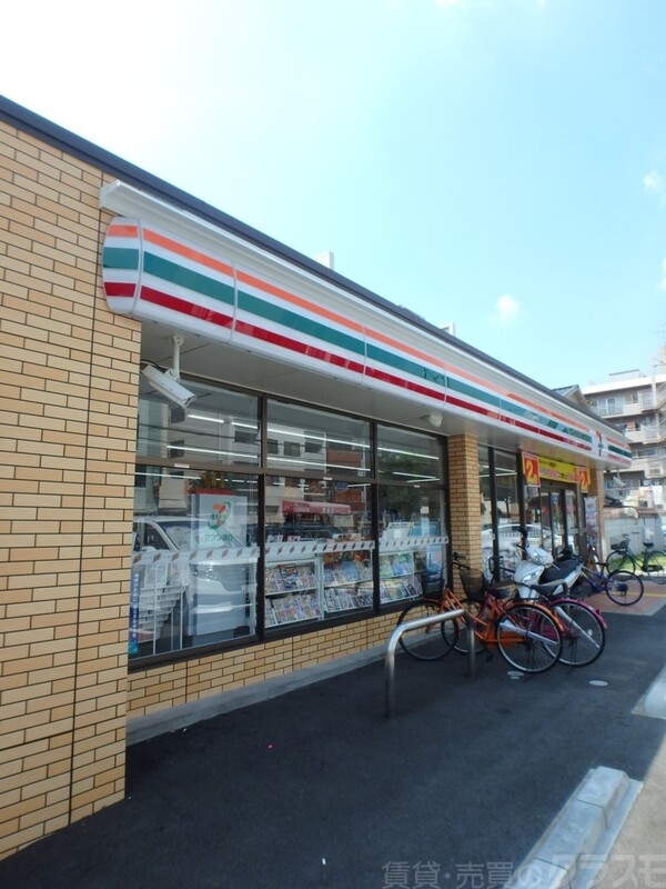 コンビニ　セブンイレブン（コンビニ）まで180m