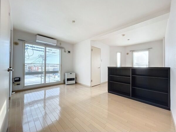 居室・リビング　リビング