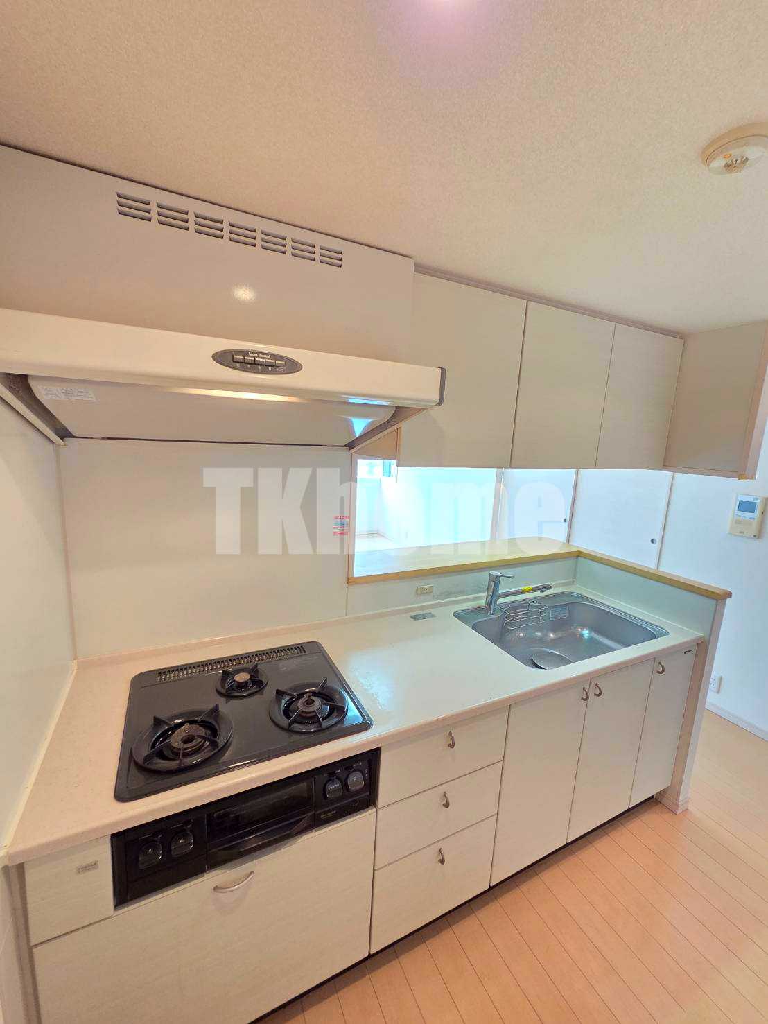 キッチン　3口ガスシステムキッチン