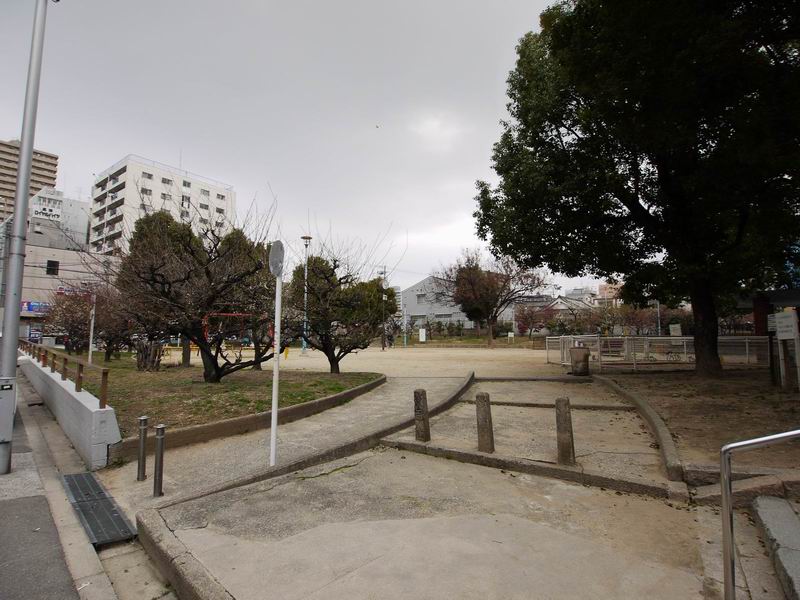 公園　高津公園（公園）まで417m