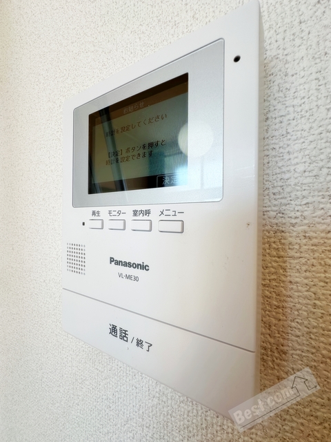 セキュリティ　カラーモニターホンで来訪者を確認できます♪