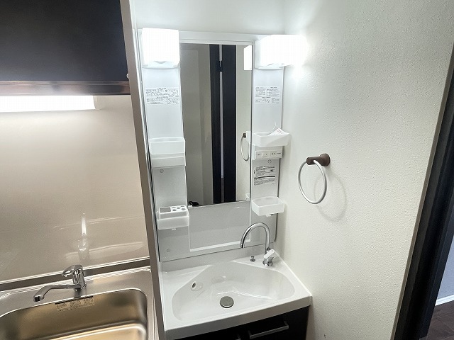 玄関　独立洗面台