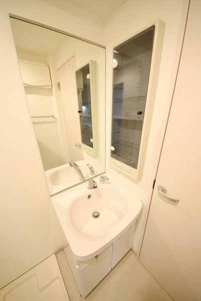 洗面設備　★独立洗面台★