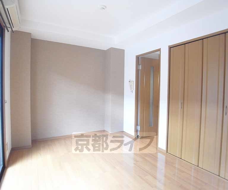 居室・リビング　広めのお部屋です。