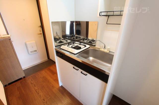 キッチン　コンロ付きのキッチン