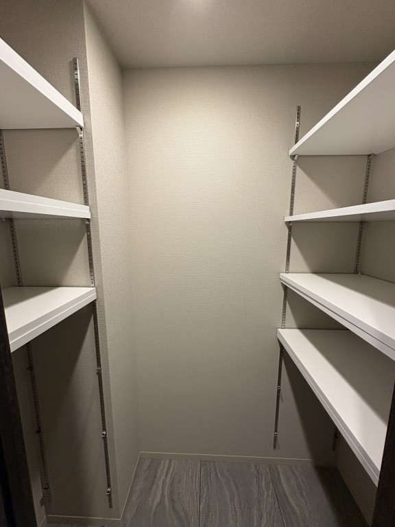 収納　セイワパレス本町東　ウォークインクローゼット