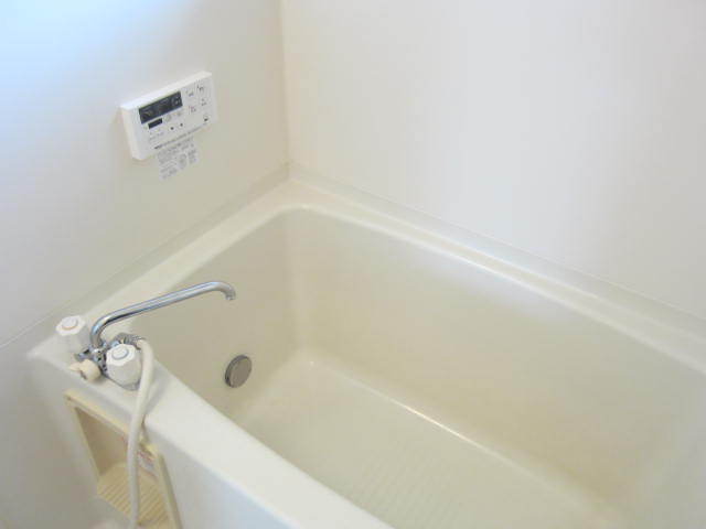 バス・シャワールーム　追い焚き機能つき！