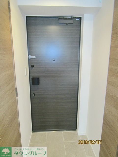 玄関　お部屋探しは株式会社　タウンハウジング　までお気軽にお問合…