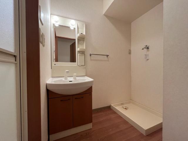 洗面設備　洗髪洗面化粧台