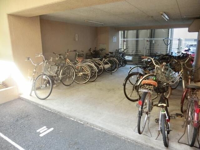 駐車場　駐輪場