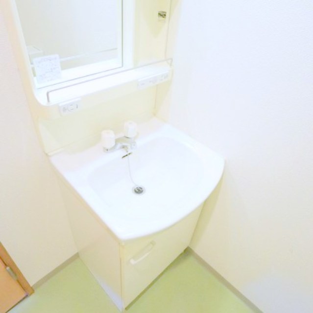 洗面設備　同仕様写真