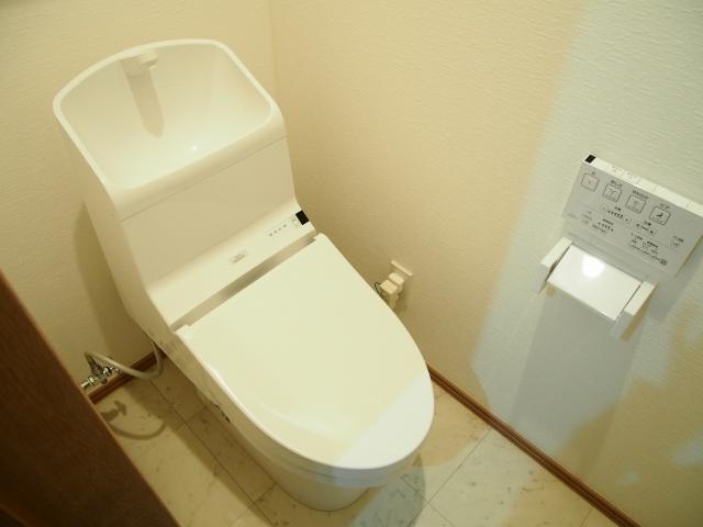 トイレ　トイレ