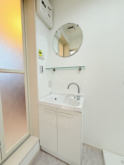 洗面設備　※別部屋の写真です