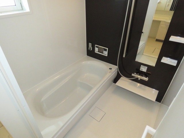 バス・シャワールーム　バス・シャワールーム