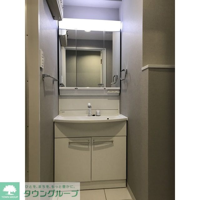 洗面設備　ハンドシャワー付