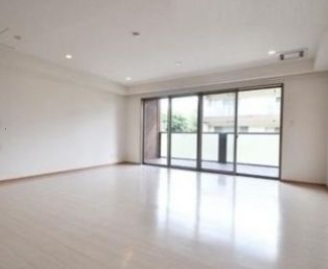 居室・リビング　別住戸参考写真