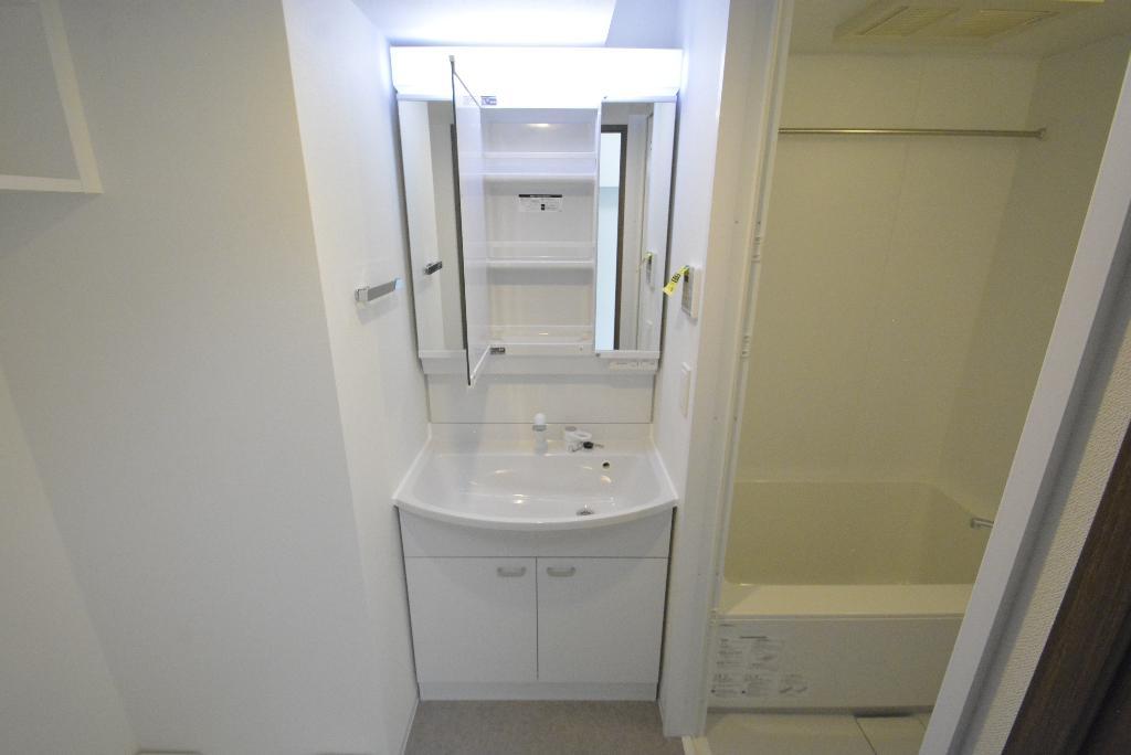 洗面設備　洗髪洗面化粧台