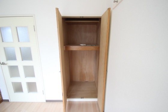 収納　※別部屋の写真です