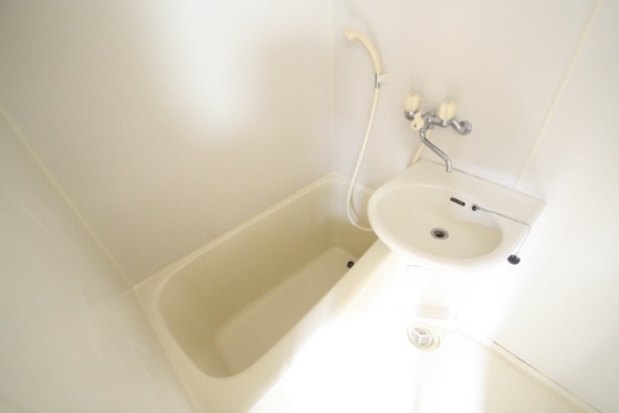 洗面設備　※別部屋の写真です