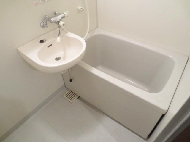 バス・シャワールーム　★お問い合わせはタウンハウジングまで★