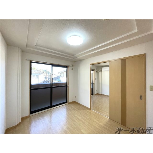 居室・リビング　洋室