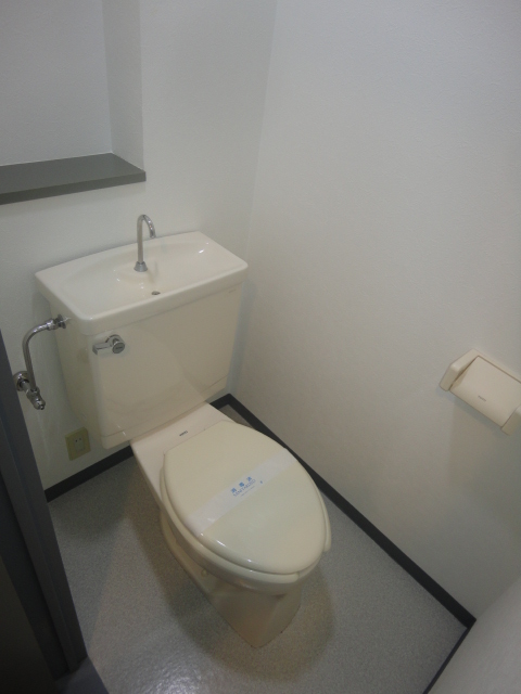 トイレ　※別部屋参考写真