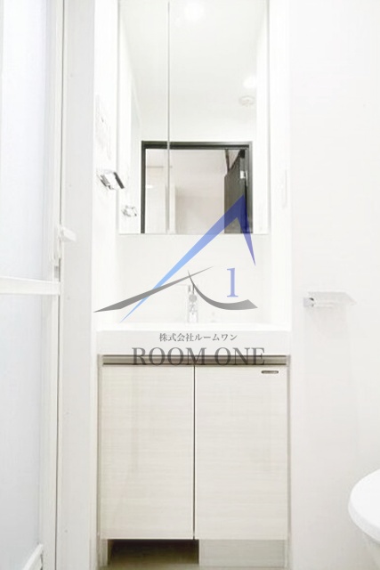 洗面設備　洗面台です。