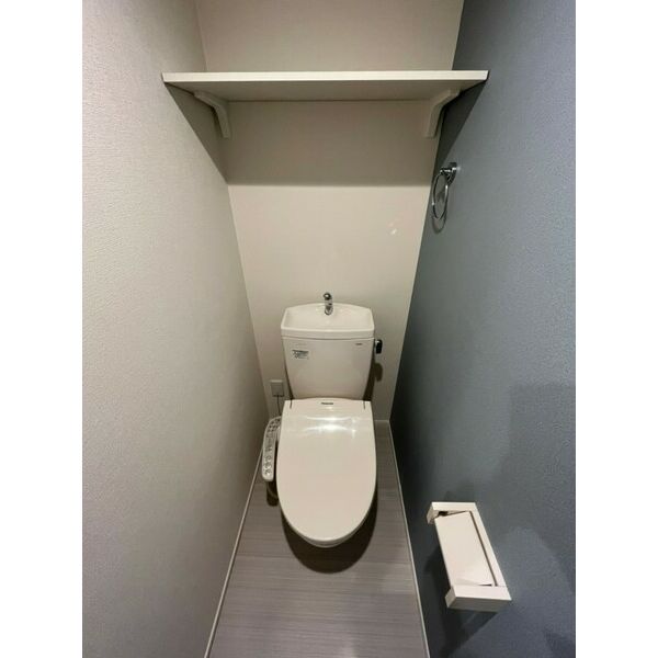 トイレ　同シリーズの写真です。